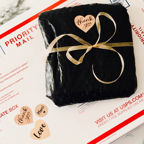 Let Me Make Your Purchase Special! 🥂🖤✨ - Picture 10 of 16